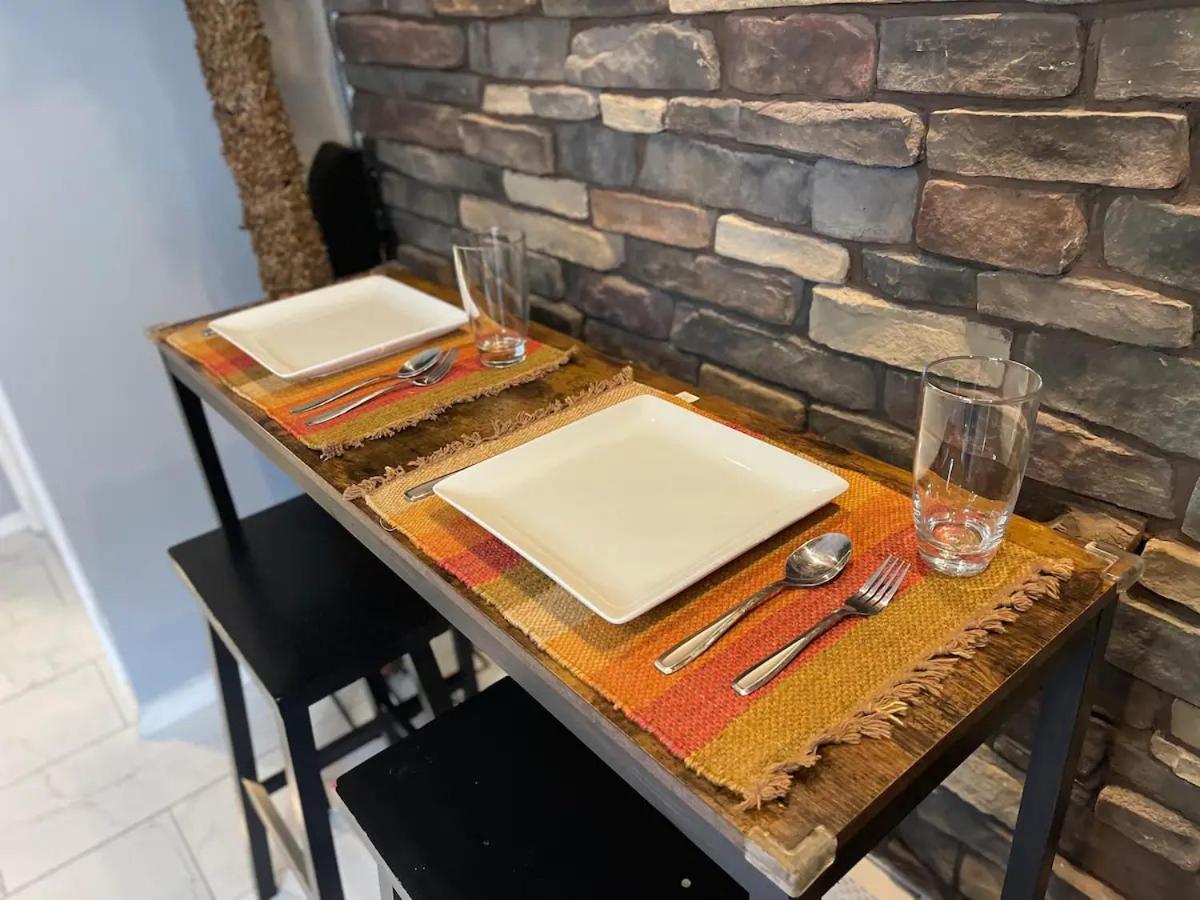 Brooklyn Spacious Space With Private Entrance, Bathroom, & Backyard - Full-kitchen * Nueva York